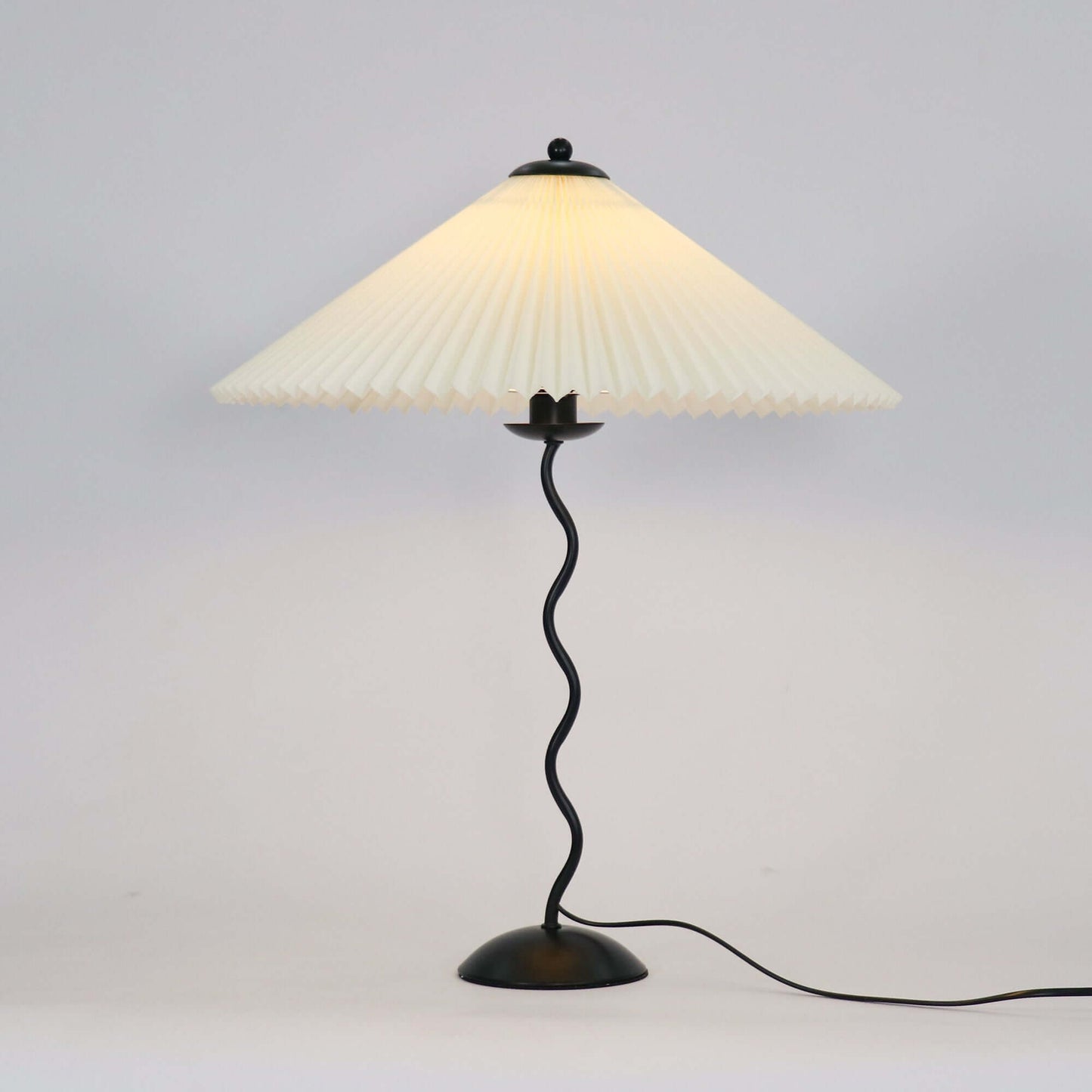 Designer Bordlampe i Metal - 43cm