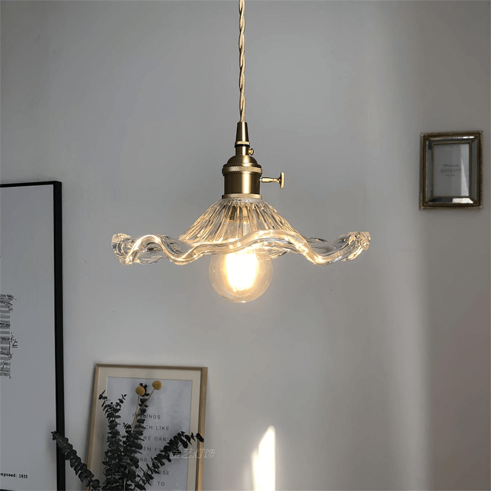Elegant Hibiscus Pendel Lampe i Messing og Glas