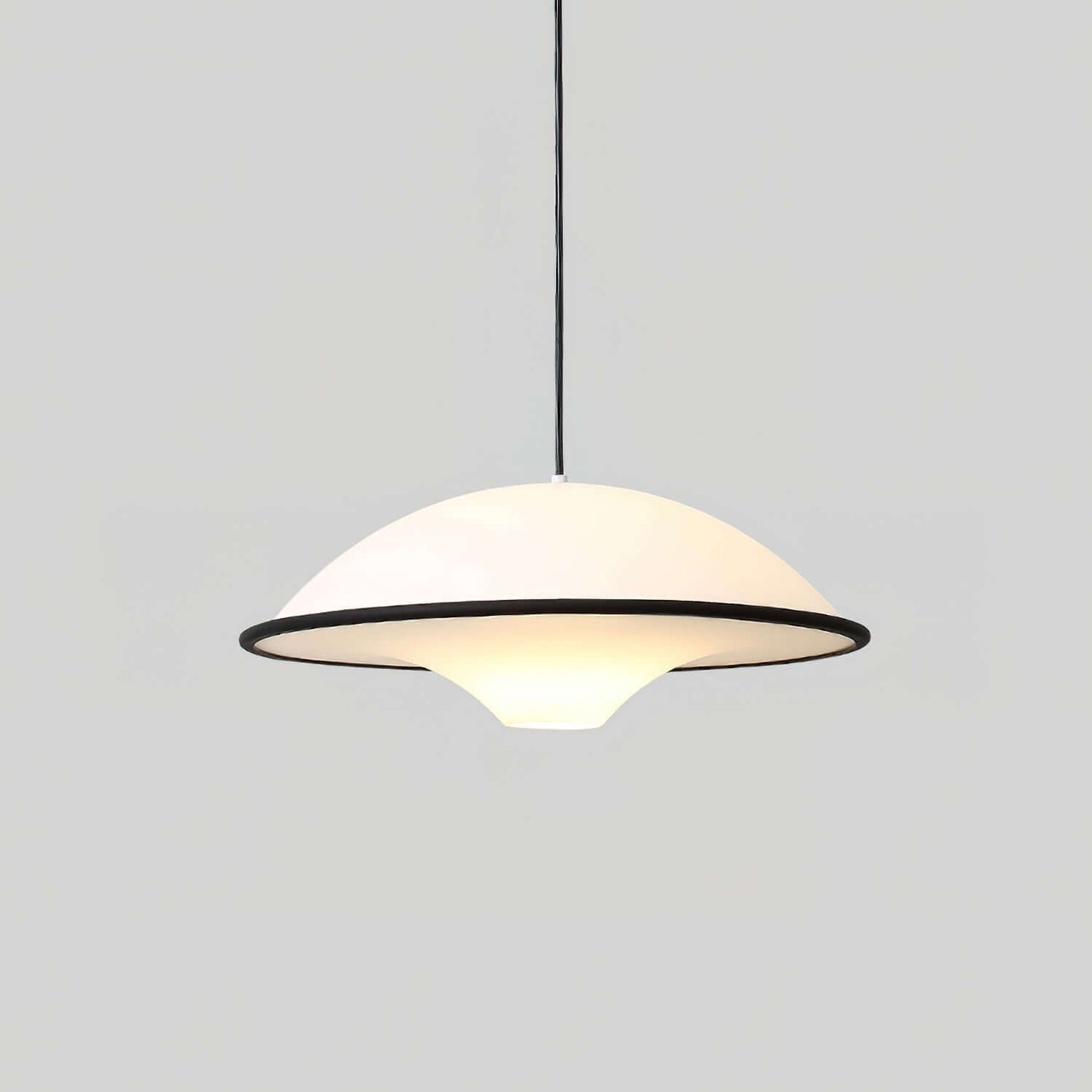 Moderne UFO Pendellampe i Akryl & Metal - Ø45cm