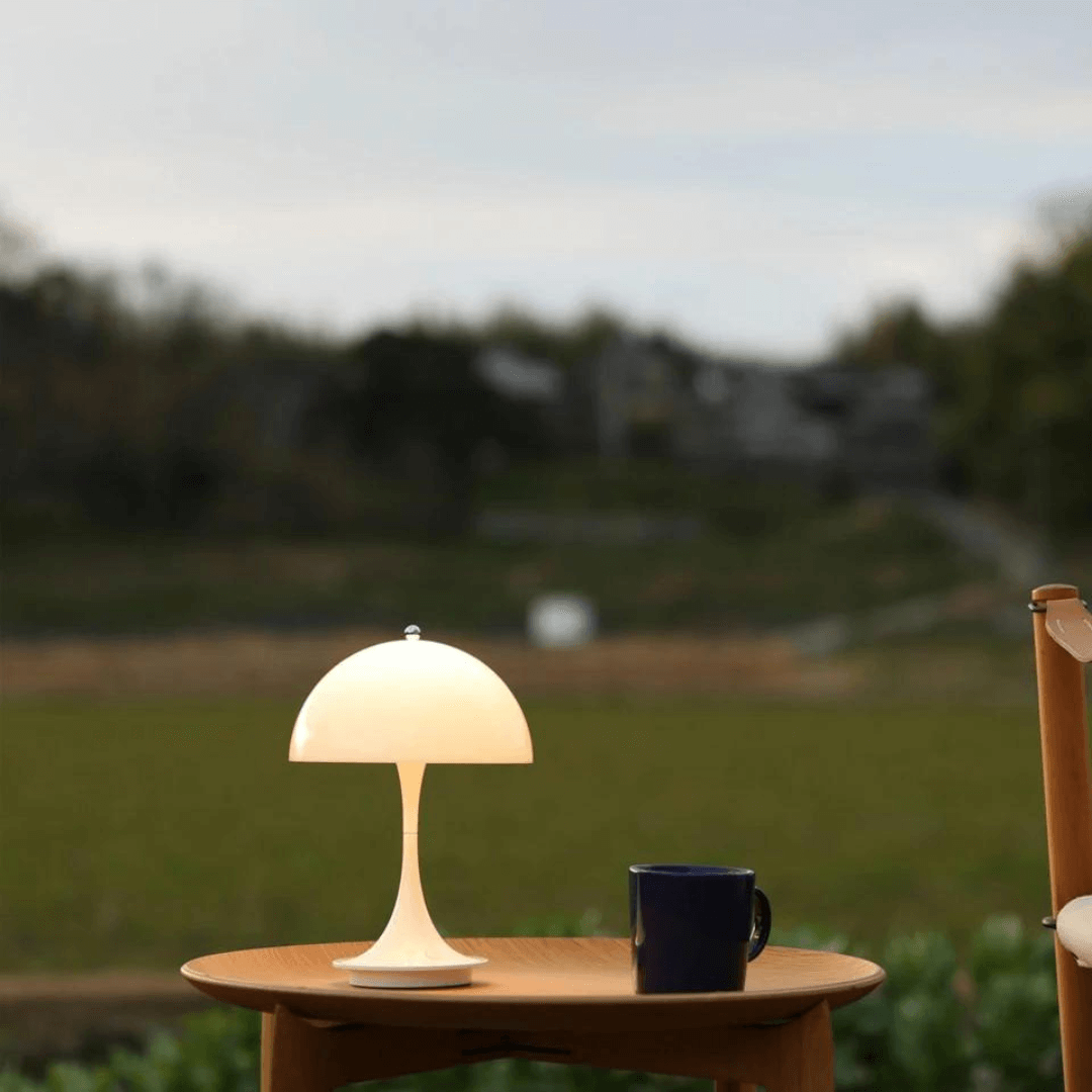 Genopladelig LED Bordlampe, Dæmpbar