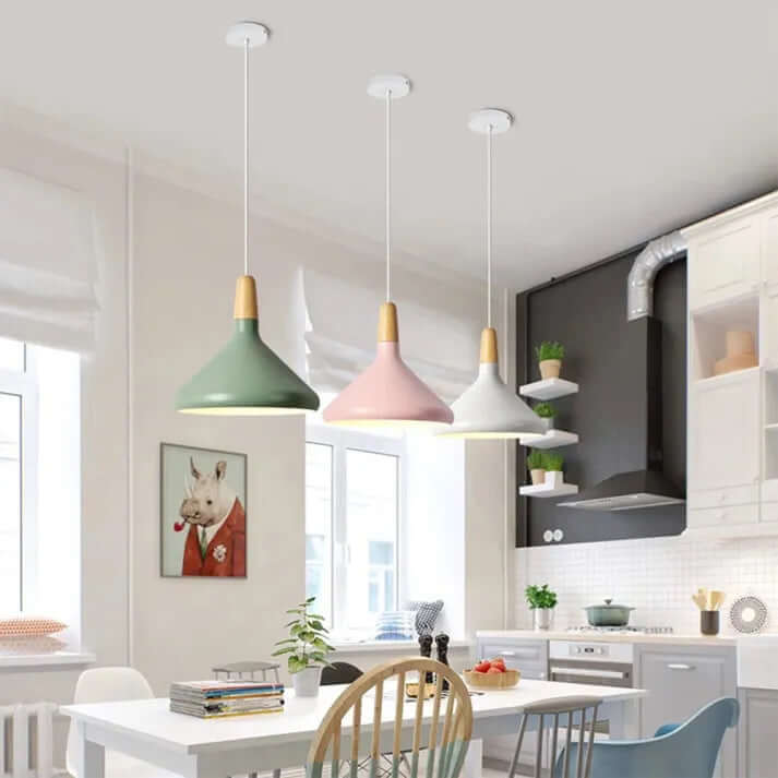 Konisk Pendel i Metal - Moderne Design