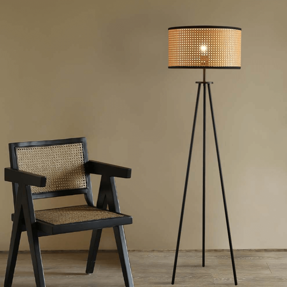 Trebenet Gulvlampe i Rattan