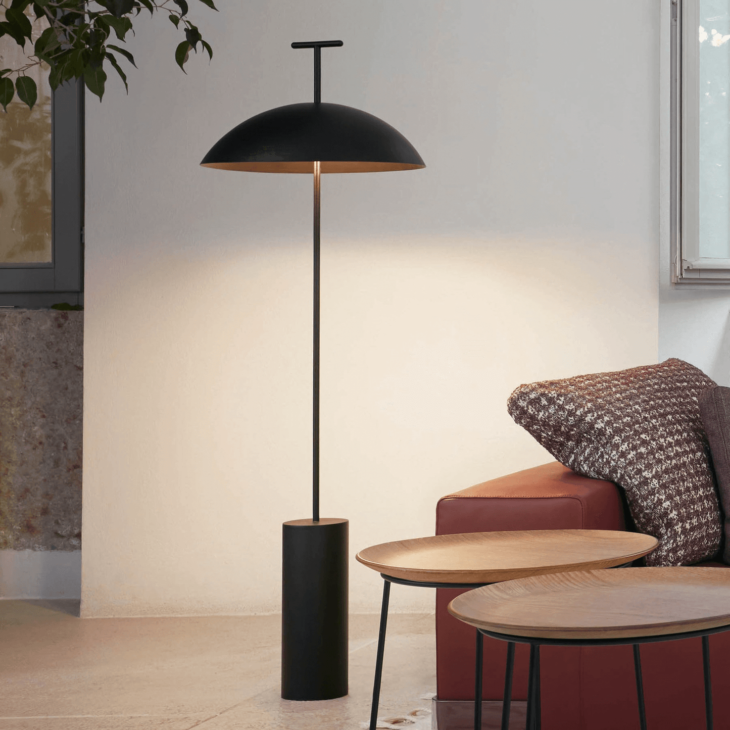 Elegant Nordisk Gulvlampe i Metal