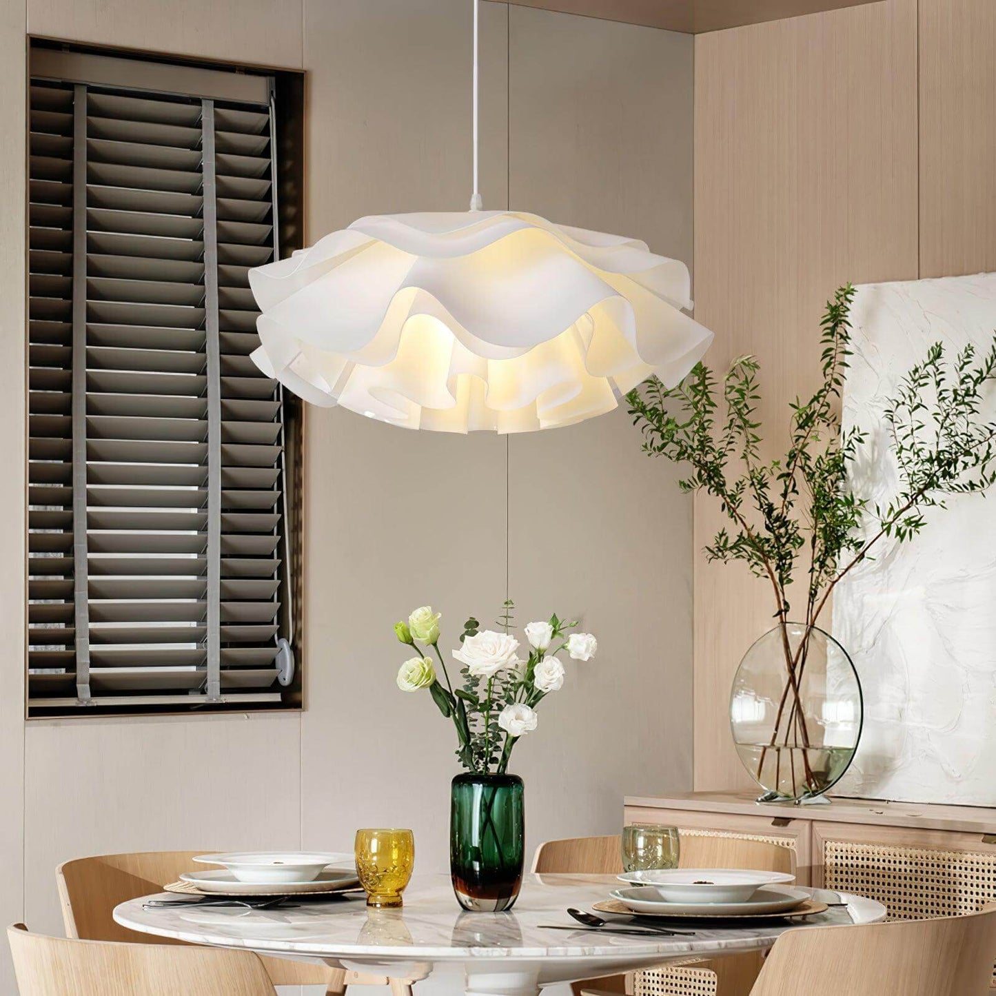 Elegant Blomsterformet Pendellampe