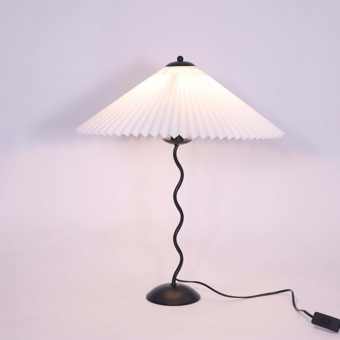 Designer Bordlampe i Metal - 43cm