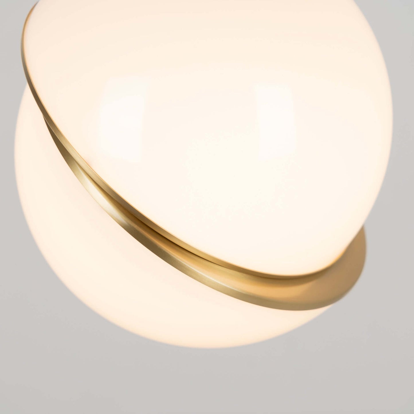 Elegant Halvmåne Pendellampe