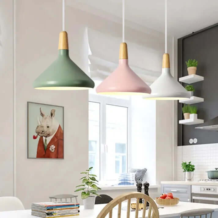 Konisk Pendel i Metal - Moderne Design