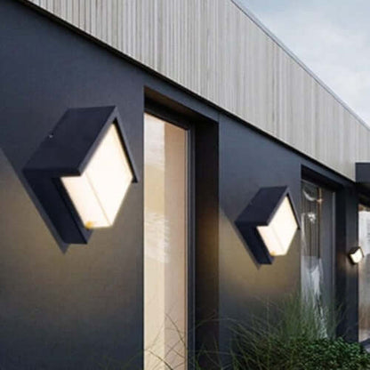 LED Udendørs Væglampe m/ Bevægelsessensor