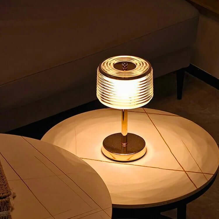 Elegant LED Ring Bordlampe i Guld - 16x30cm