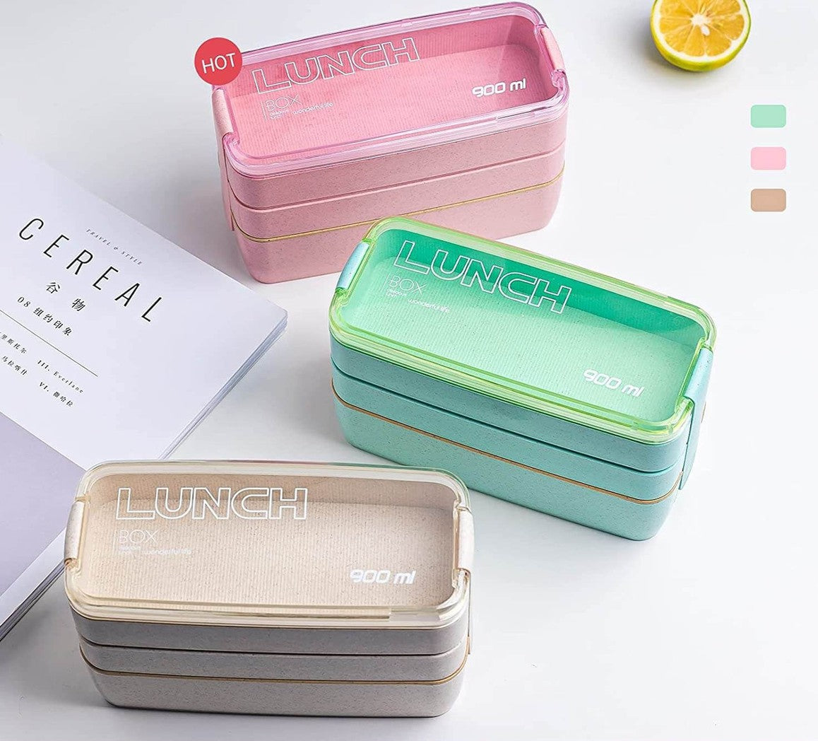 "3-lags bento madkasse i beige og lyserød, lufttæt, mikrobølge- og opvaskemaskinesikker, ideel til frokostopbevaring."