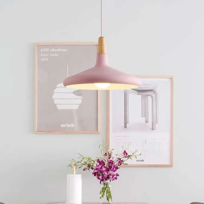 Konisk Pendel i Metal - Moderne Design
