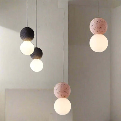 Elegant Pendellampe med Opal Glasdiffusor