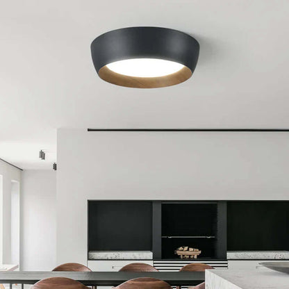 Minimalistisk LED loftslampe med trædetaljer