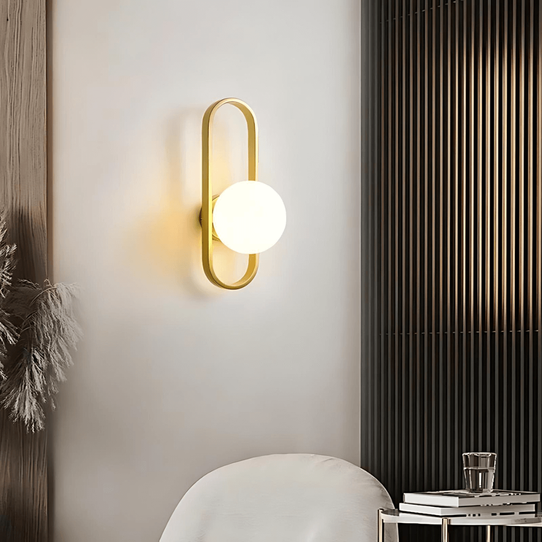 Elegant LED Væglampe m/ Matteret Glas - 40cm