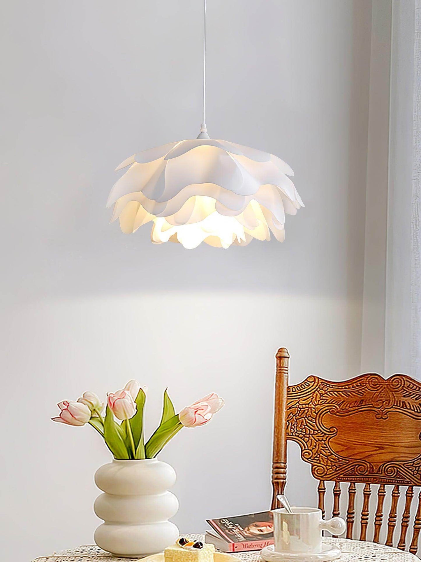 Elegant Blomsterformet Pendellampe
