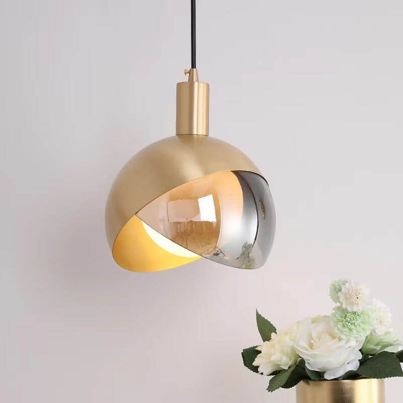 Elegant Pendellampe i Røggrå Glas & Guld