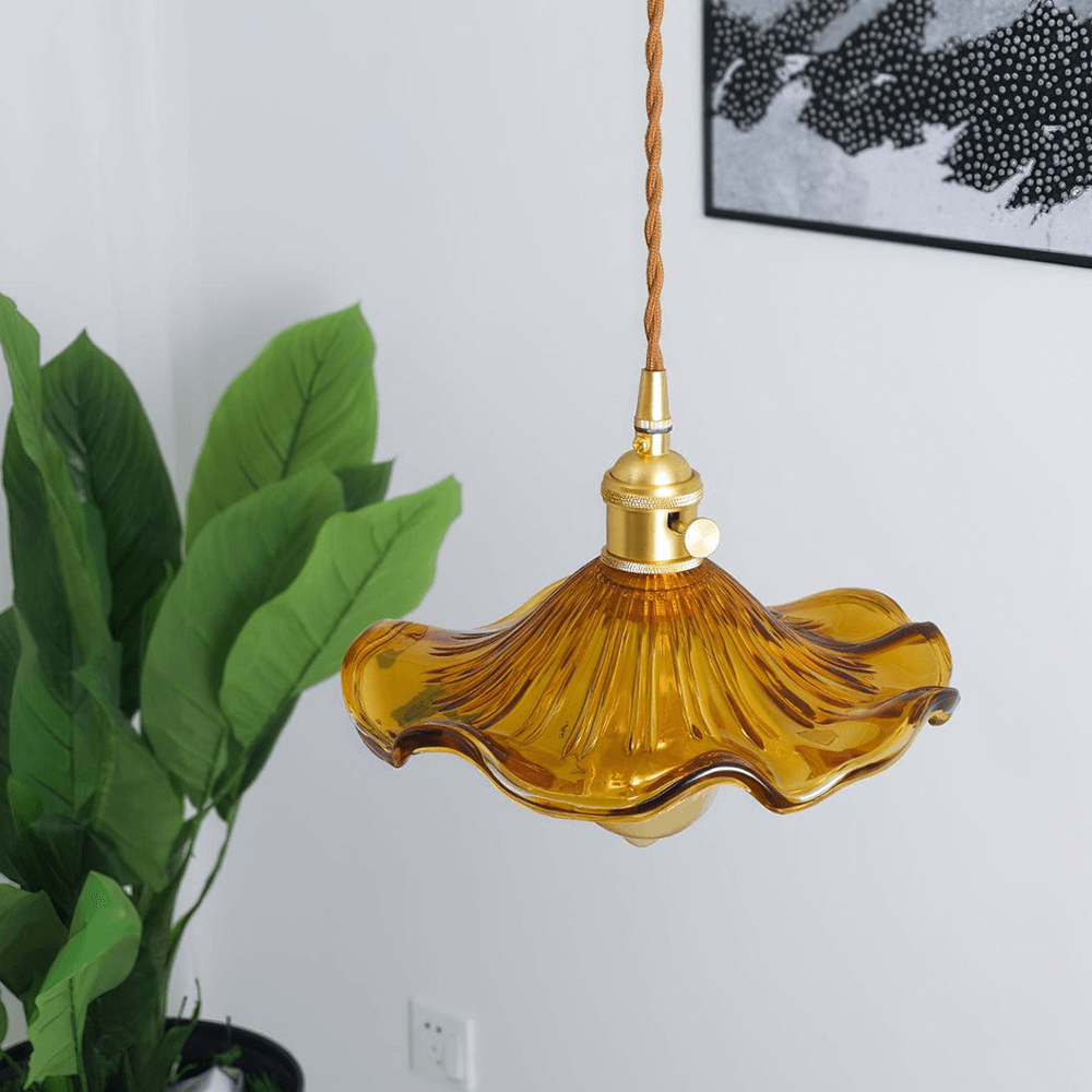 Elegant Hibiscus Pendel Lampe i Messing og Glas