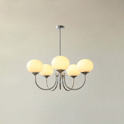 Elegant Lysekrone med Gyldne Detaljer & Lyserøde Glasskærme