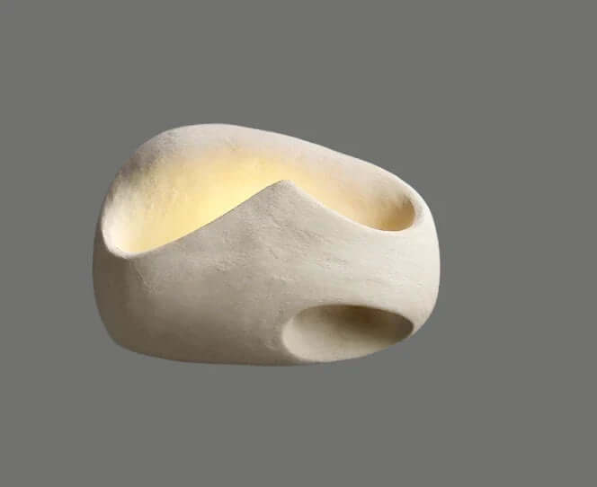 Kunstnerisk Væglampe i Cement - Edda