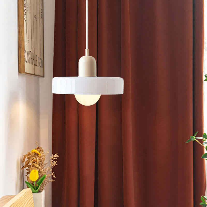 Farvet Glas Pendellampe - Bauhaus Design