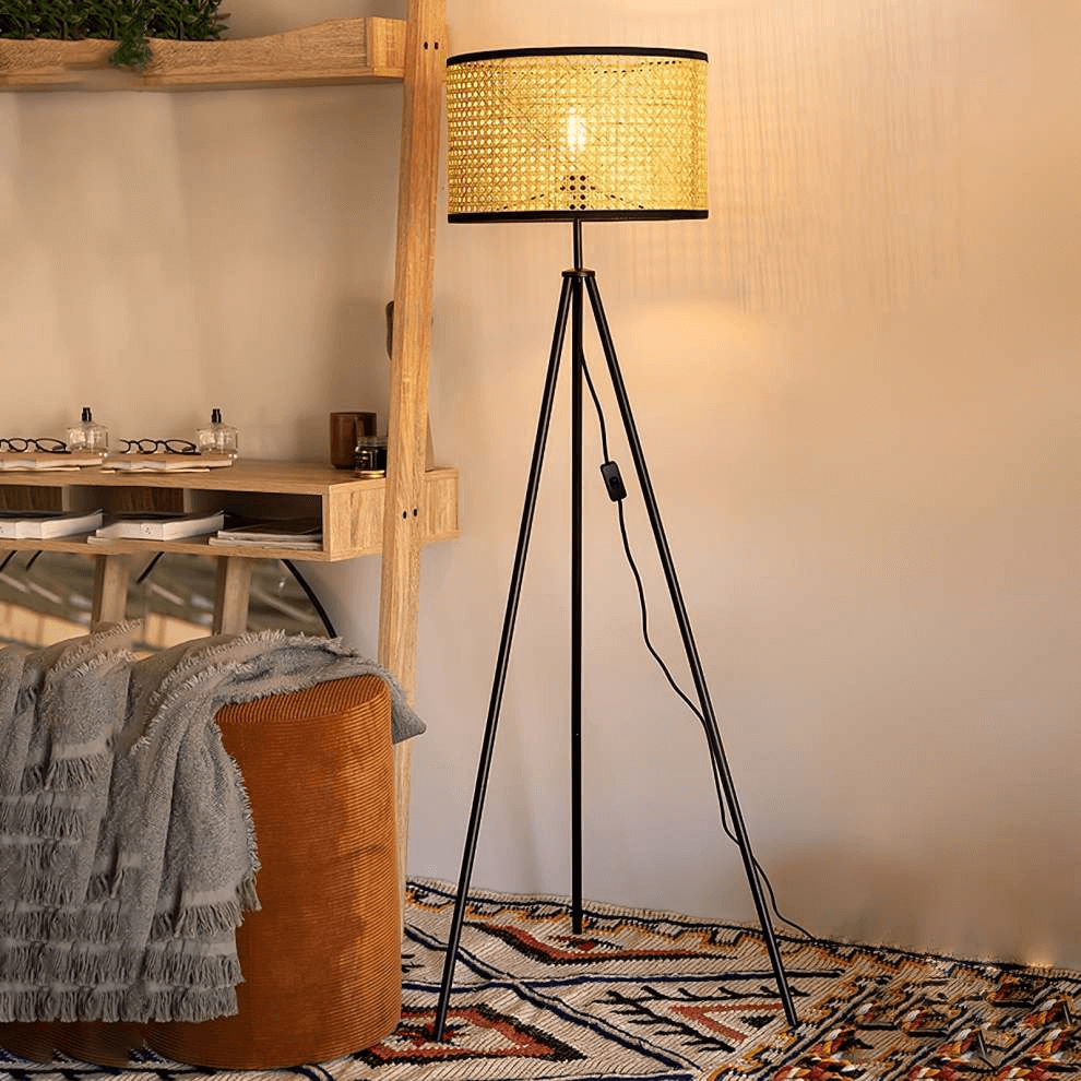 Trebenet Gulvlampe i Rattan