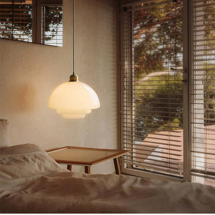 Elegant Pendel i Hvidt Glas - 3 Størrelser