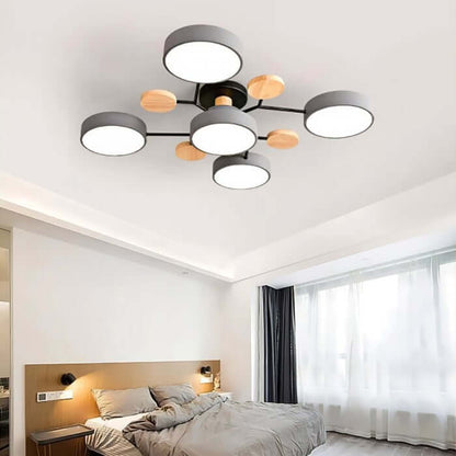 Forgrenet LED-loftslampe i træ og metal