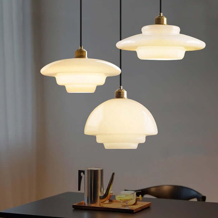 Elegant Pendel i Hvidt Glas - 3 Størrelser