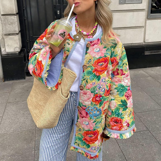 Stilfuld Bomberjakke - Blomsterprint & Frynsedetaljer