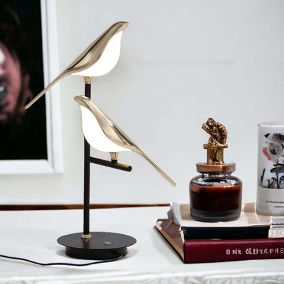 Elegant LED Bordlampe - Stilfuld Belysning