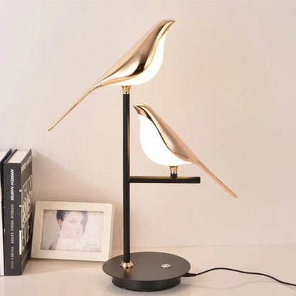 Elegant LED Bordlampe - Stilfuld Belysning