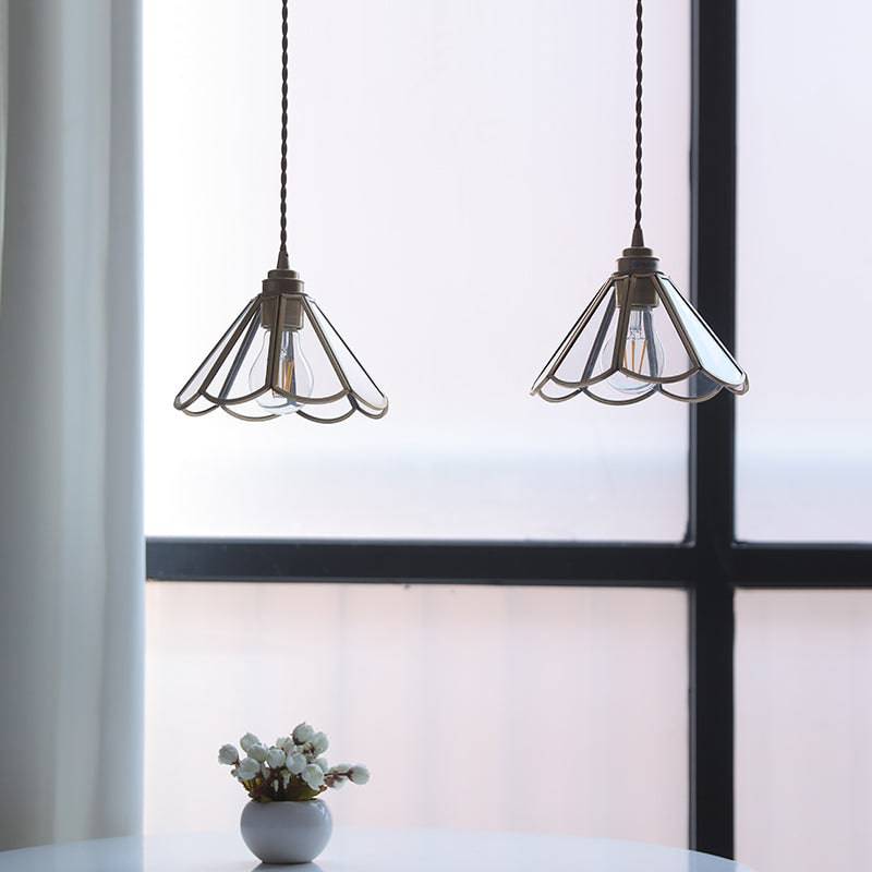 Elegant Glas Pendellampe - Messing Detaljer