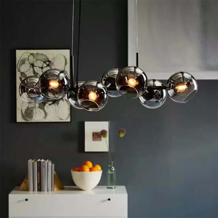 Elegant Lysekrone med Glaskugler