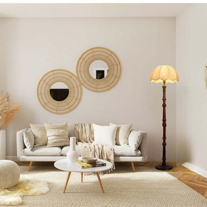 Elegant Gulvlampe i Træ med Stofskærm