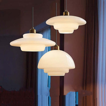 Elegant Pendel i Hvidt Glas - 3 Størrelser
