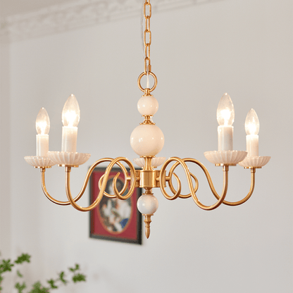 Elegant Retro Lysekrone i Cremefarvet Glas