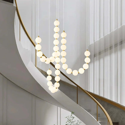 Elegant Hvid Halskæde Lysekrone