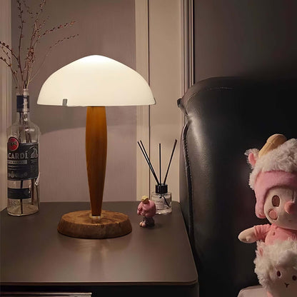 Elegant Bordlampe i Valnød & Marmor