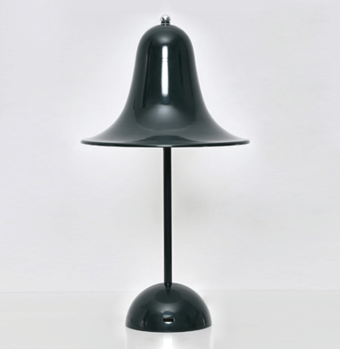 Ledningsfri Bordlampe i Klassisk Design