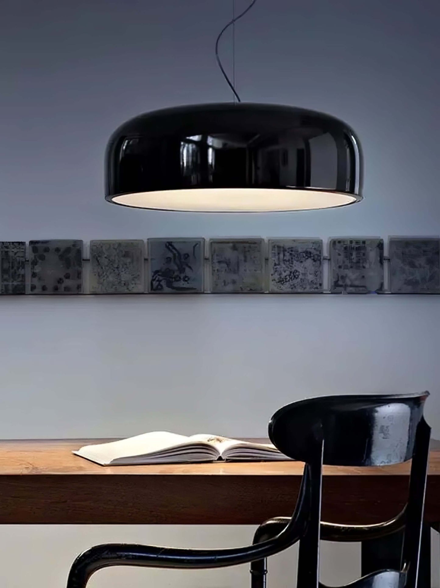 Moderne Pendellampe i Aluminium og Polykarbonat