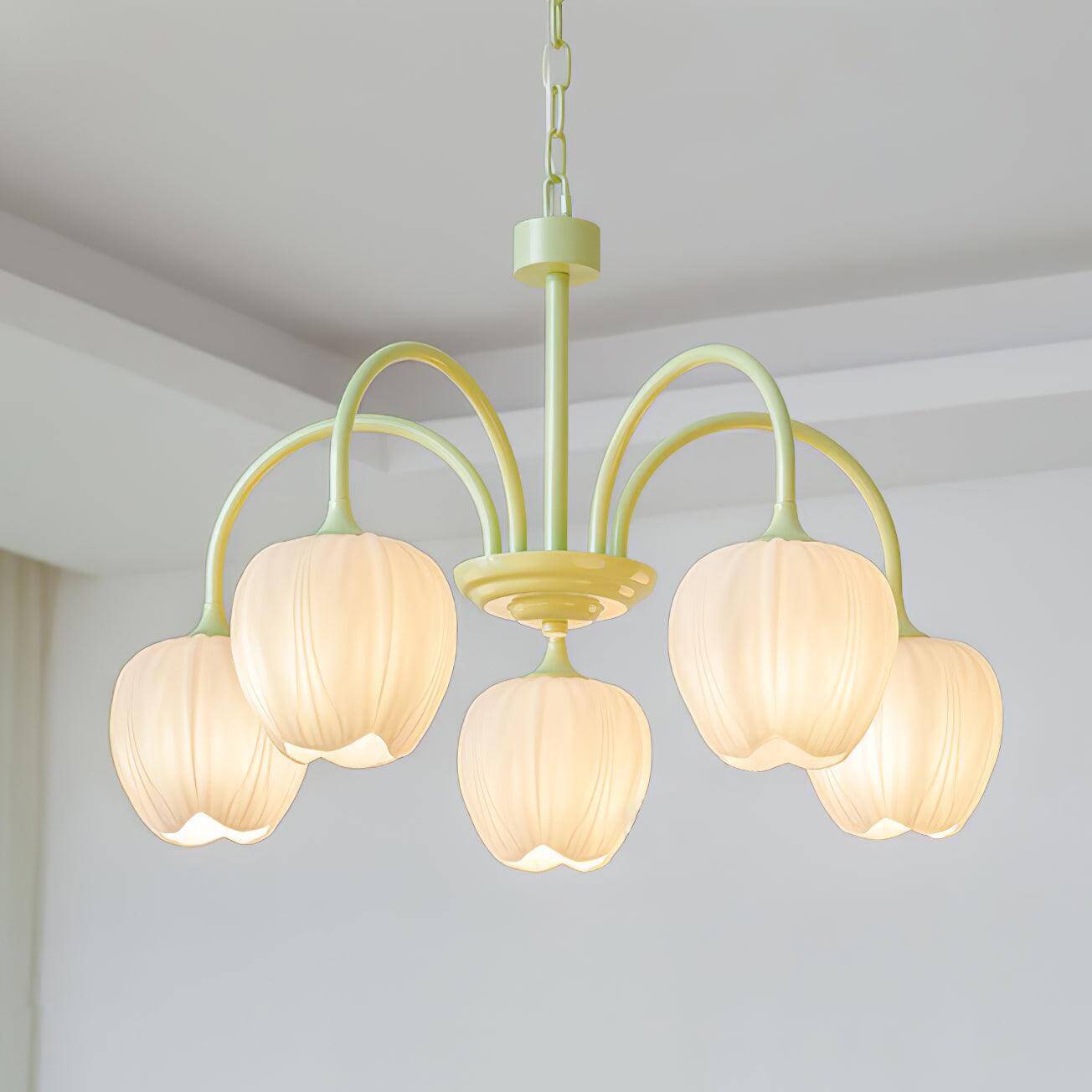 Elegant Matcha Lysekrone i Tulipandesign