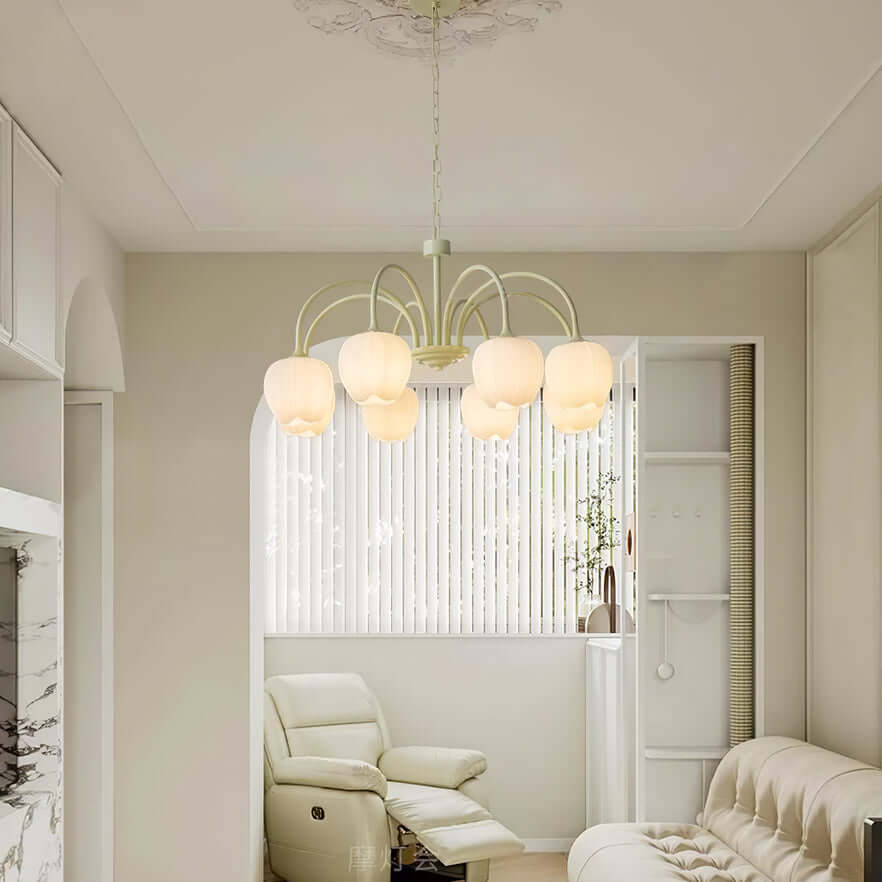 Elegant Matcha Lysekrone i Tulipandesign
