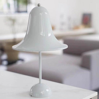 Ledningsfri Bordlampe i Klassisk Design