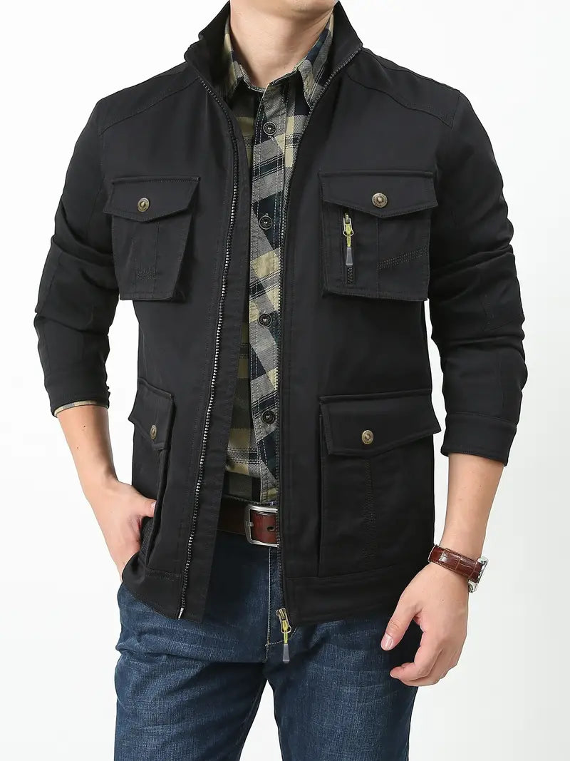 "Åndbar herre udendørs jakke, 100% nylon, vandafvisende med lommer, opstående krave, grå farve, casual fit"