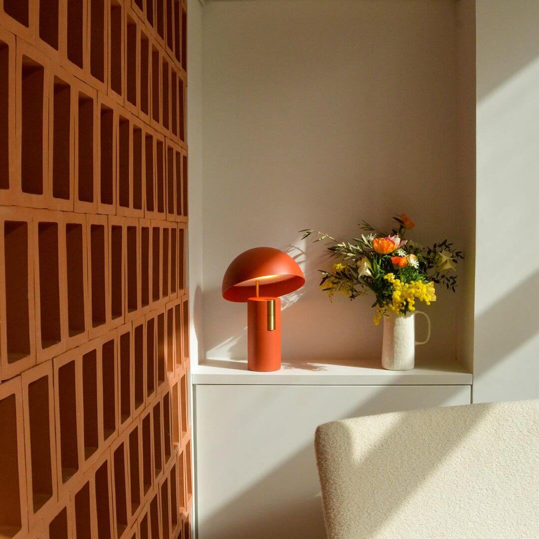 Designer Bordlampe i Metal og Glas - 30cm