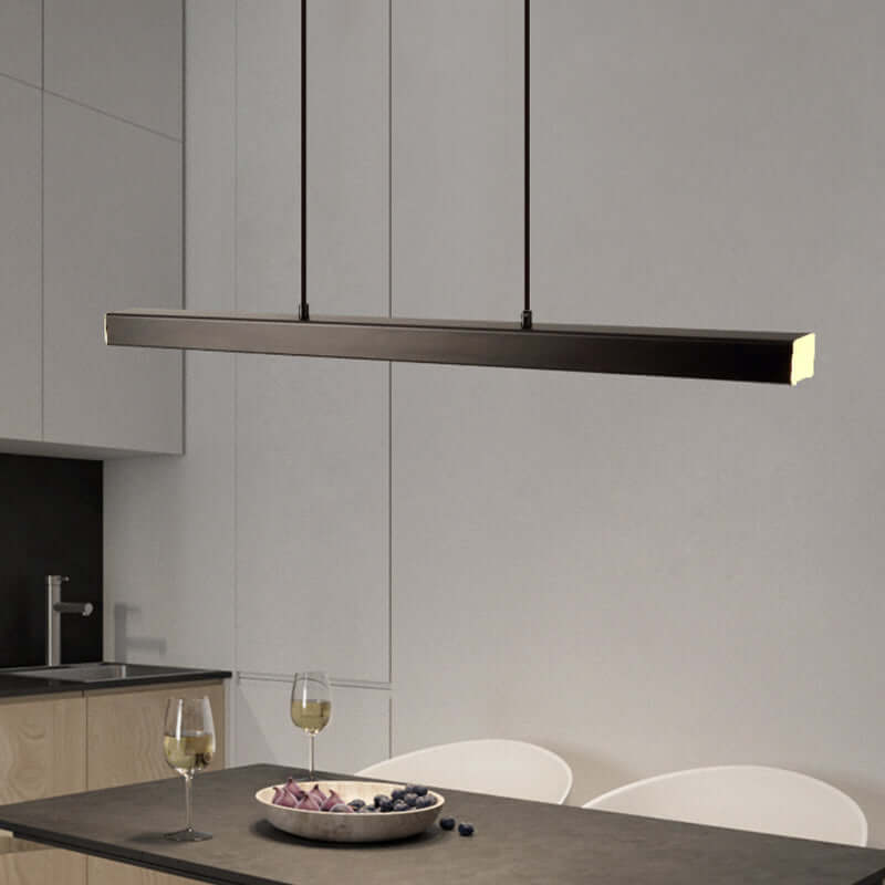 Elegant LED-pendel i metal og akryl