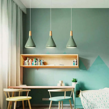 Konisk Pendel i Metal - Moderne Design