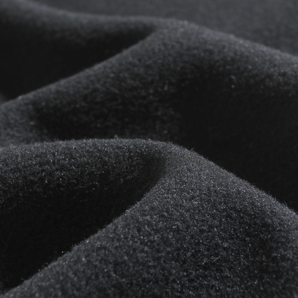 "Baggy joggingbukser til mænd, forfra, i blødt bomuldsstof, marineblå, skaber moderne og maskulint look"