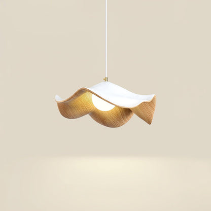 Unik Lotus Pendellampe i Harpiks & Metal