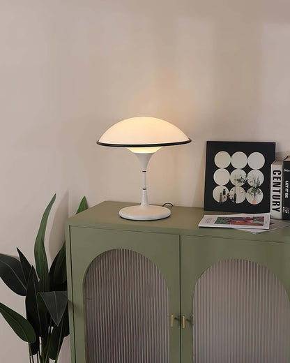 Elegant Bordlampe i Retro-Moderne Design
